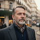 Tomás R., analista financiero
